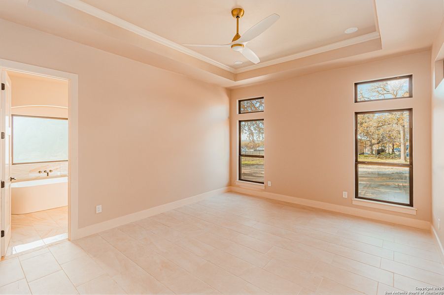 Spacious, unfurnished interior of a new home in , La Vernia (Image 15). Spacious, unfurnished interior of a new home in , La Vernia (Image 15).