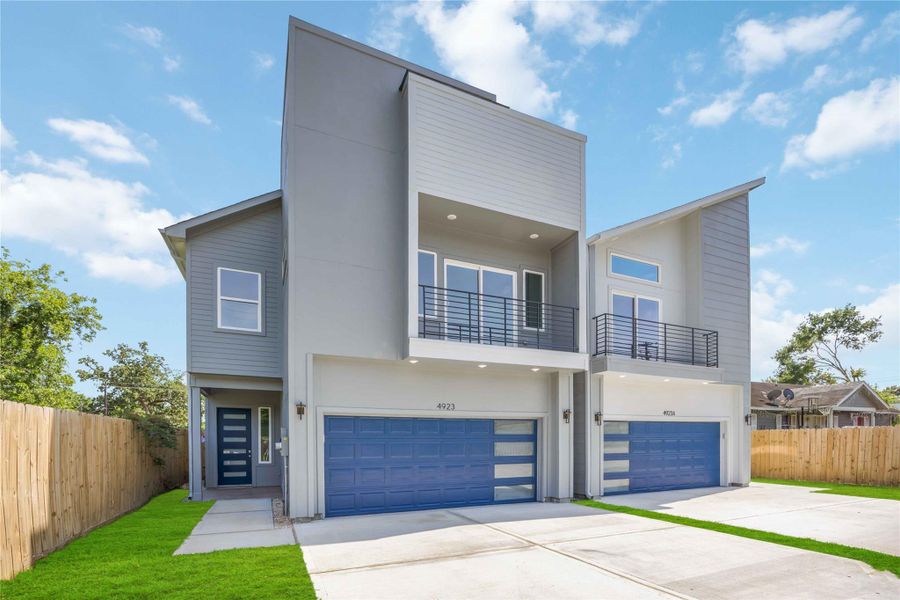 Front exterior of a new home in , Houston, TX, highlighting curb appeal (Image 1). Front exterior of a new home in , Houston, TX, highlighting curb appeal (Image 1).