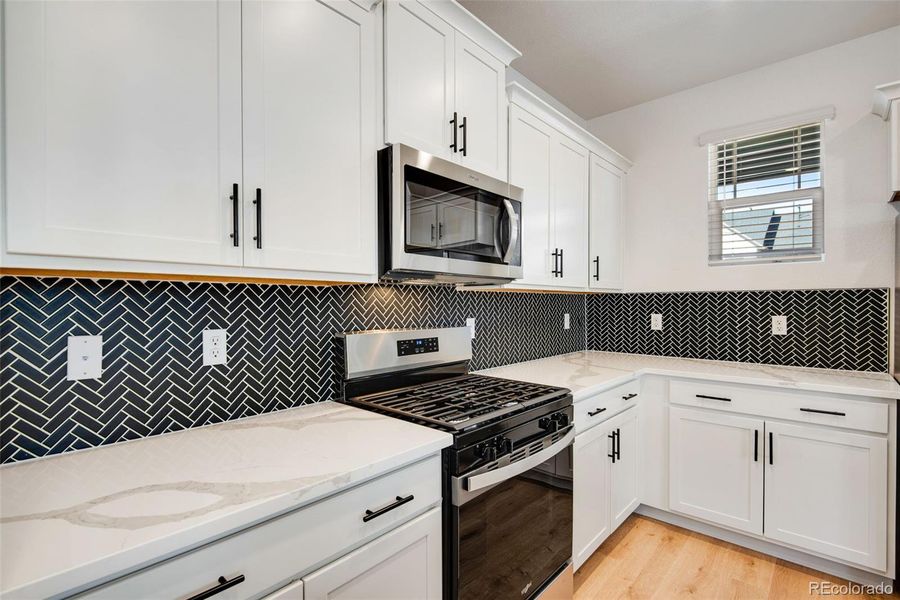 Furnished interior view inside a new home in Horizon Uptown, Aurora (Image 11). Furnished interior view inside a new home in Horizon Uptown, Aurora (Image 11).
