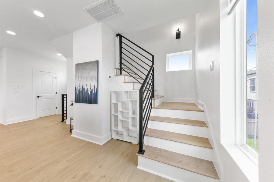 Image 17 of a home in .