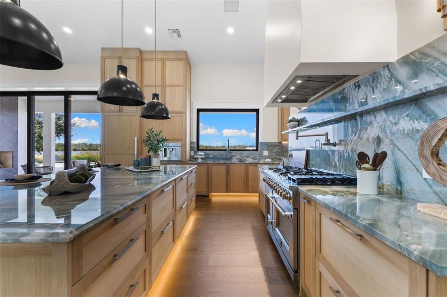 Furnished interior view inside a new home in , Myakka City (Image 10).