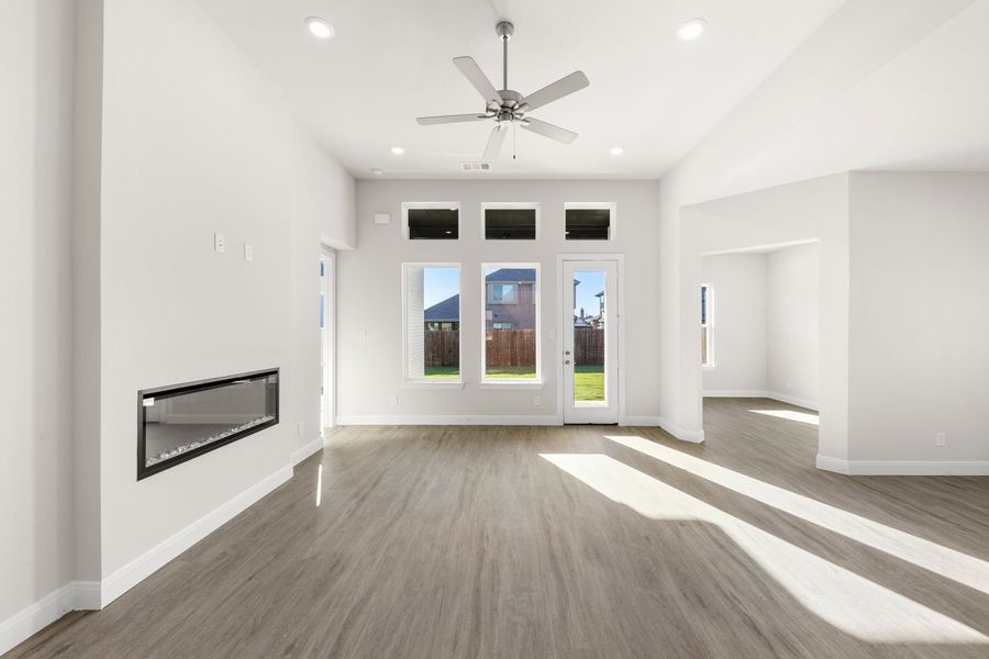 Spacious, unfurnished interior of a new home in West Crossing, Anna (Image 27). Spacious, unfurnished interior of a new home in West Crossing, Anna (Image 27).
