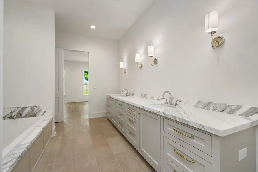 Furnished interior view inside a new home in , Houston (Image 13).