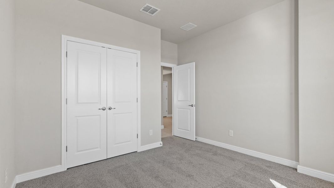 Spacious, unfurnished interior of a new home in Treeline, Justin (Image 24).