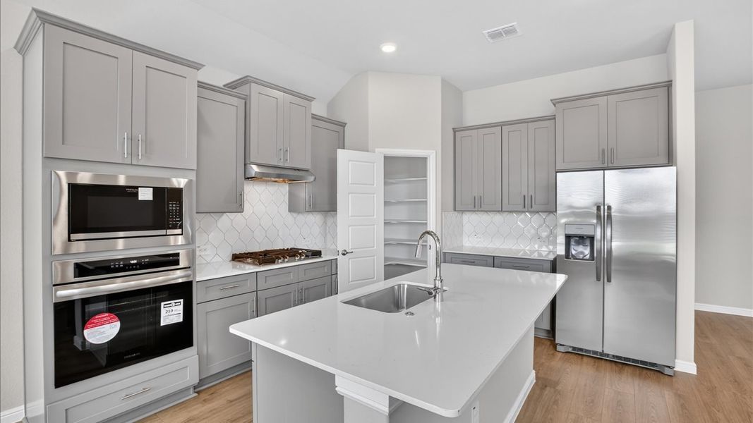 Furnished interior view inside a new home in Lakeview Pointe, Grand Prairie (Image 5).