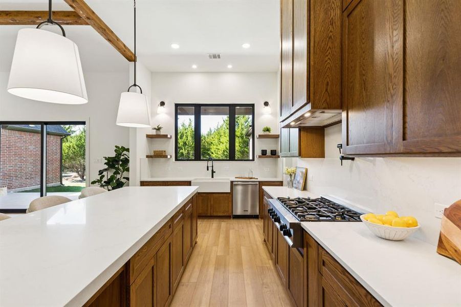 Furnished interior view inside a new home in , Waxahachie (Image 13). Furnished interior view inside a new home in , Waxahachie (Image 13).