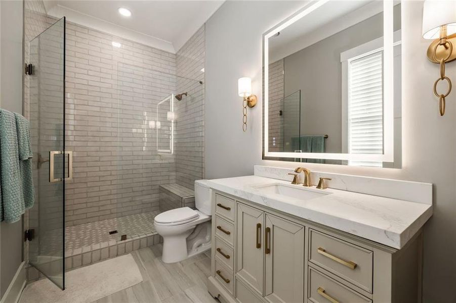 Furnished interior view inside a new home in , Gainesville (Image 41).