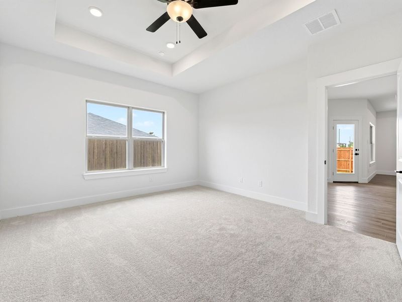 Spacious, unfurnished interior of a new home in Waverly Estates, Josephine (Image 28).
