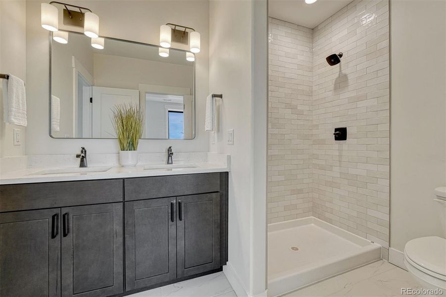 Image 47 of a home in .