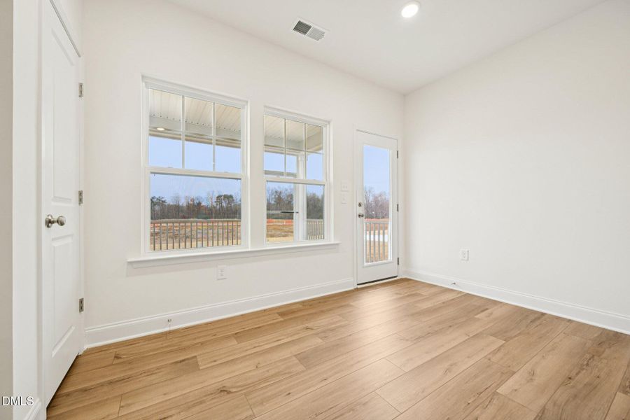17-web-or-mls-Willow Cameron Wy-S0502-01
