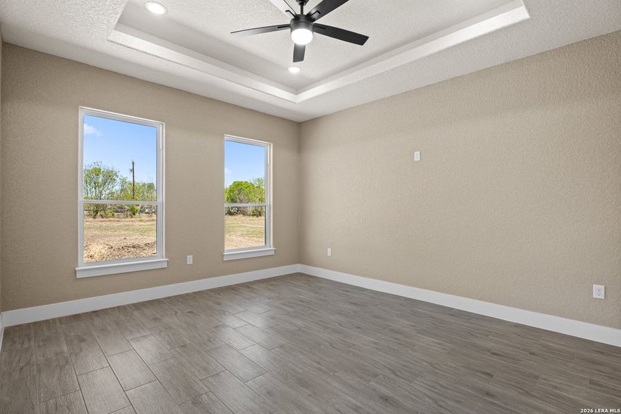 Spacious, unfurnished interior of a new home in , Atascosa (Image 32).