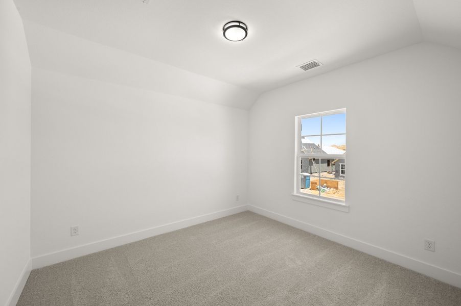Spacious, unfurnished interior of a new home in Wildflower Ranch, Fort Worth (Image 28).