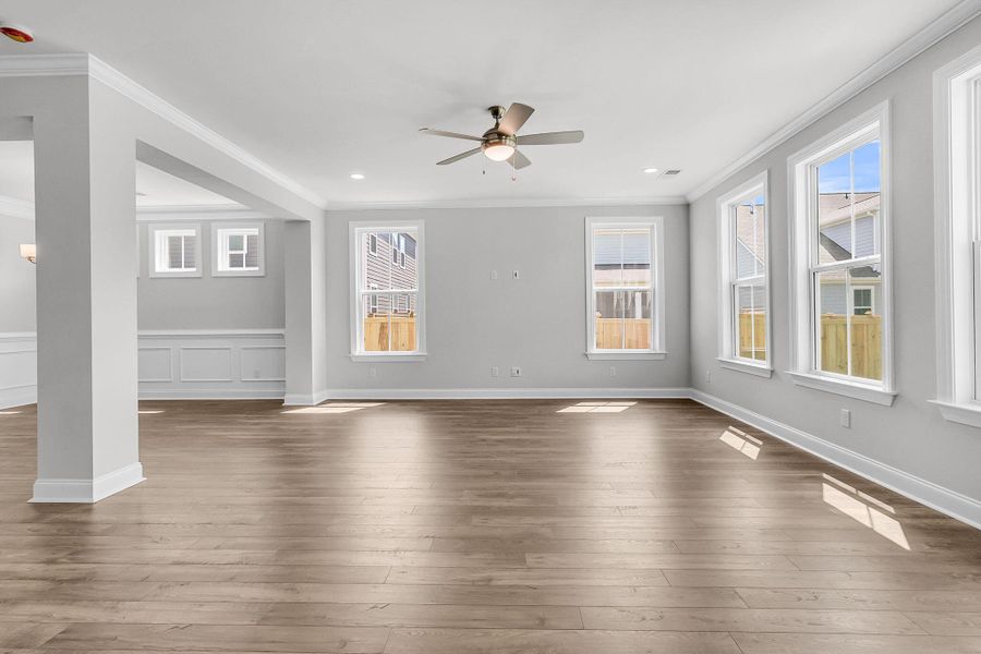 Spacious, unfurnished interior of a new home in Tidewater at Lakes of Cane Bay, Summerville (Image 33).
