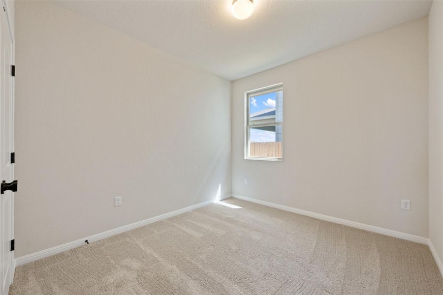 Spacious, unfurnished interior of a new home in Rolling Glen, Hutto (Image 18). Spacious, unfurnished interior of a new home in Rolling Glen, Hutto (Image 18).