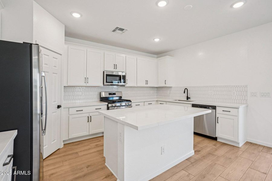 8-web-or-mls-W Moeller Rd-S2703-008 8-web-or-mls-W Moeller Rd-S2703-008