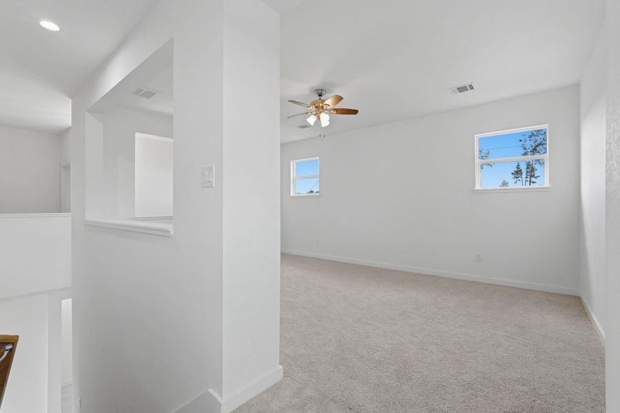 Spacious, unfurnished interior of a new home in , Conroe (Image 40).