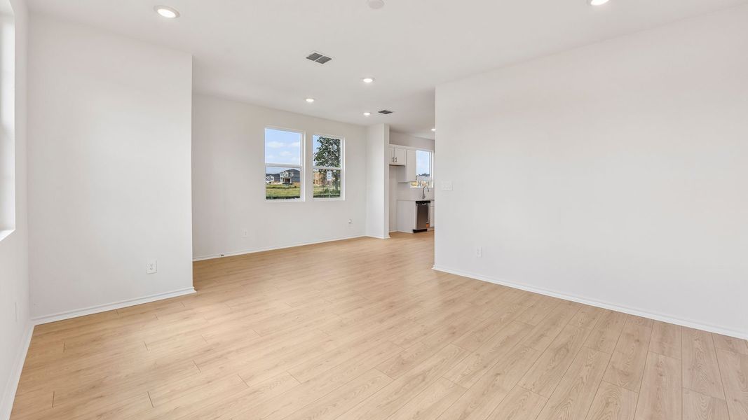 Spacious, unfurnished interior of a new home in Valverde, Bastrop (Image 20). Spacious, unfurnished interior of a new home in Valverde, Bastrop (Image 20).