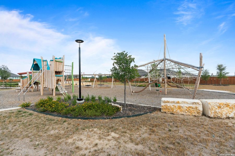 Community amenities in Alsatian Oaks, Castroville (Image 34).