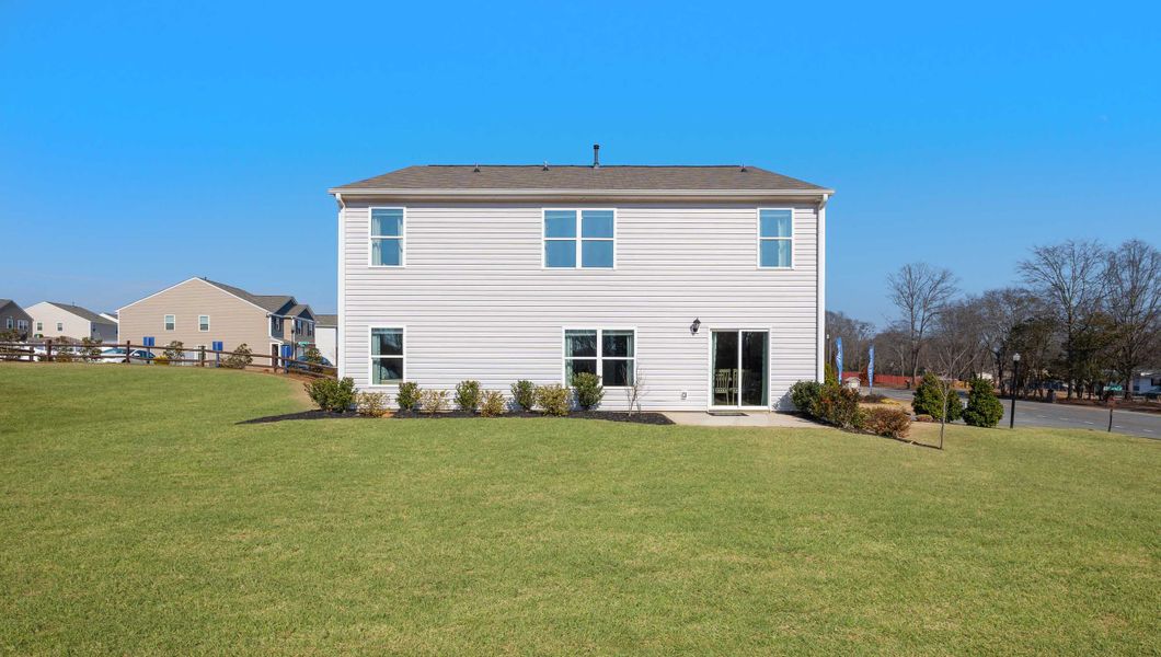 Representative exterior details of a home built from the Hayden by D.R. Horton in Rocky River Ridge, Anderson (Image 3).