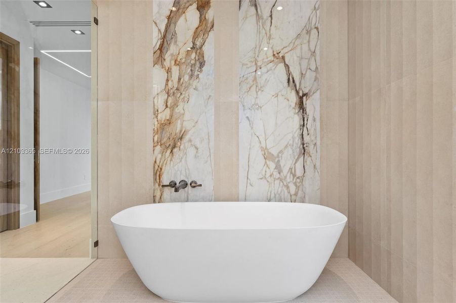 Close-up of interior finishes inside a home in , Fort Lauderdale (Image 19). Close-up of interior finishes inside a home in , Fort Lauderdale (Image 19).