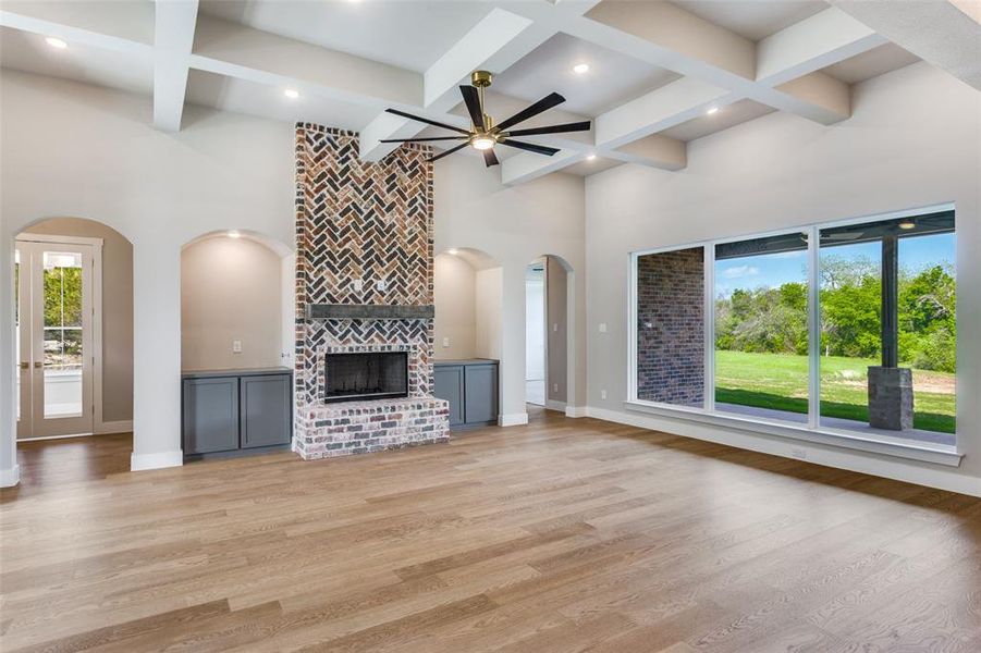 Spacious, unfurnished interior of a new home in , Weatherford (Image 28).