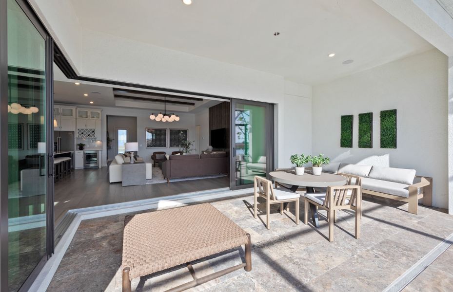 Enjoy outdoor living in this 55+ community in Lakewood Ranch, Florida Enjoy outdoor living in this 55+ community in Lakewood Ranch, Florida