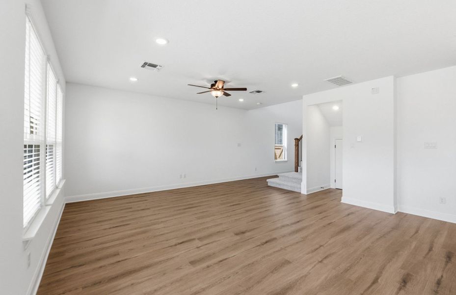 Spacious, unfurnished interior of a new home in Horizon Lake, Leander (Image 41). Spacious, unfurnished interior of a new home in Horizon Lake, Leander (Image 41).