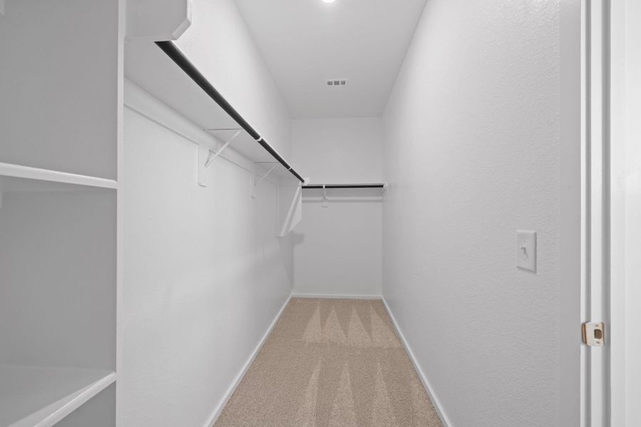 Spacious, unfurnished interior of a new home in Crosby Farms, Crosby (Image 14).