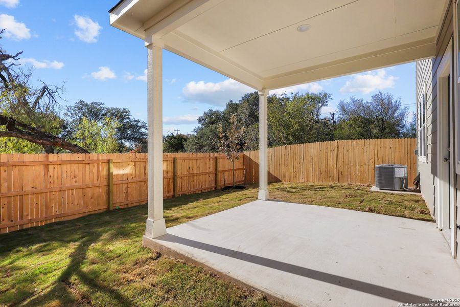 Exterior details and patio area of a home in Senna, Leon Valley (Image 17).