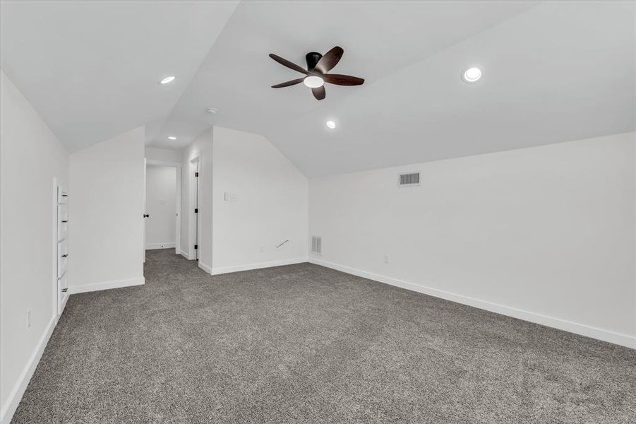 Spacious, unfurnished interior of a new home in , Elm Mott (Image 28). Spacious, unfurnished interior of a new home in , Elm Mott (Image 28).