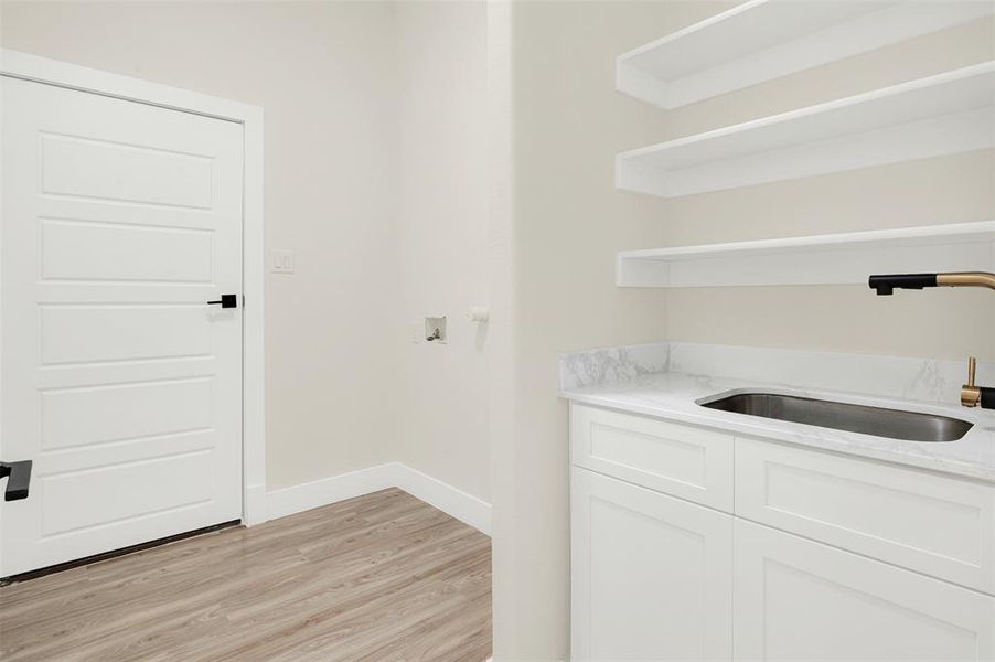 Furnished interior view inside a new home in , McKinney (Image 4).