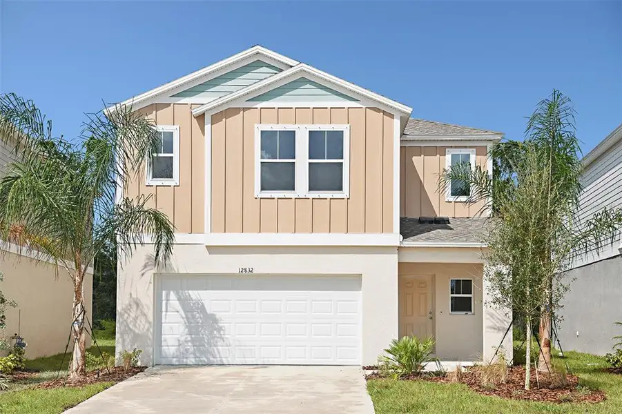 Front exterior of a new home in Scenic Terrace, Lake Hamilton, FL, highlighting curb appeal (Image 1). Front exterior of a new home in Scenic Terrace, Lake Hamilton, FL, highlighting curb appeal (Image 1).