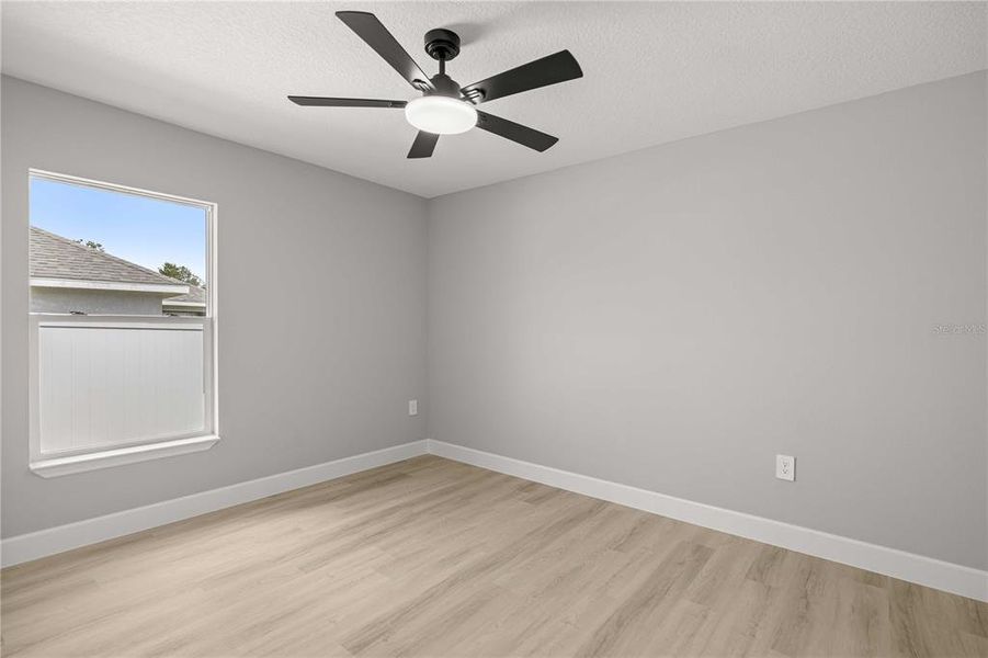 Spacious, unfurnished interior of a new home in , Ocala (Image 20).