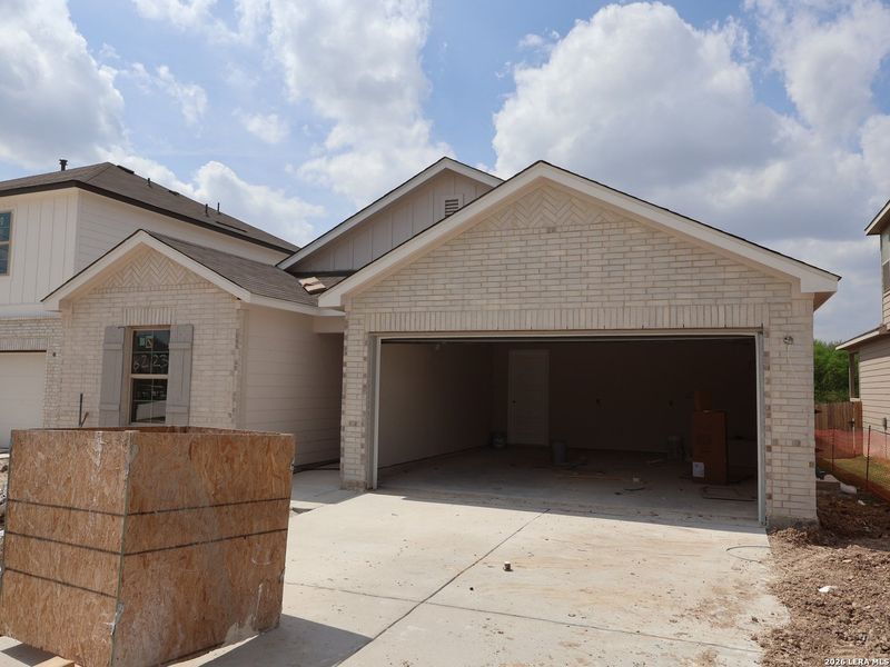 Image 33 of a home in Agave. Image 33 of a home in Agave.
