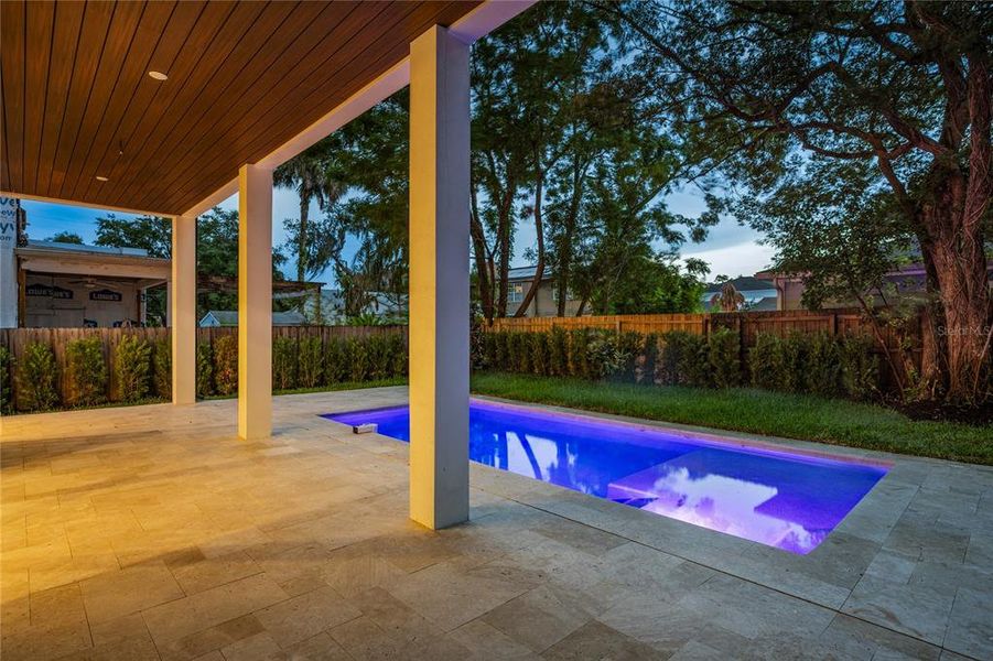 Exterior details and patio area of a home in , Orlando (Image 38).