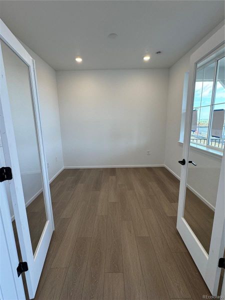 Spacious, unfurnished interior of a new home in Harvest Crossing, Aurora (Image 7). Spacious, unfurnished interior of a new home in Harvest Crossing, Aurora (Image 7).