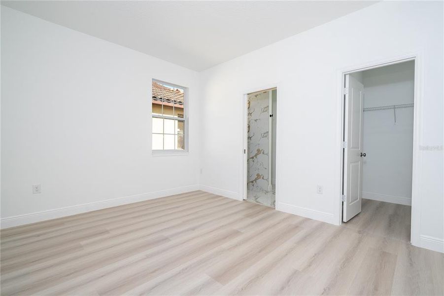 Spacious, unfurnished interior of a new home in , Haines City (Image 43).