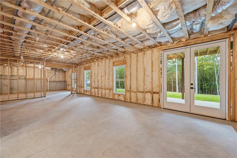 Spacious, unfurnished interior of a new home in , Flowery Branch (Image 92).