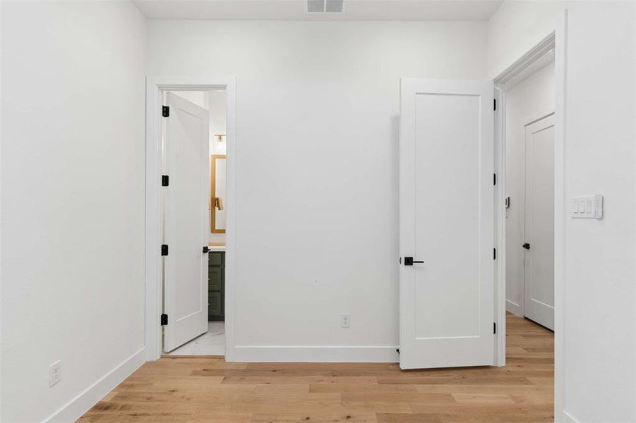 Spacious, unfurnished interior of a new home in , Rockwall (Image 24).