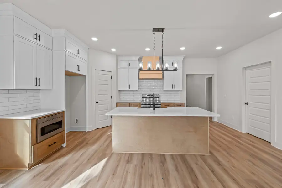 Furnished interior view inside a new home in Cambria, White House (Image 4).