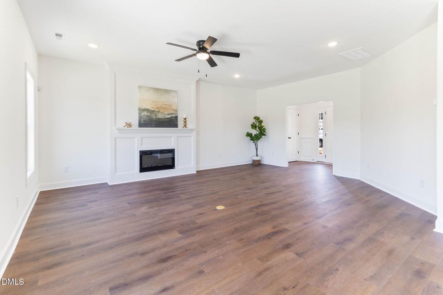 34-web-or-mls-IMG_4041 (3) 34-web-or-mls-IMG_4041 (3)