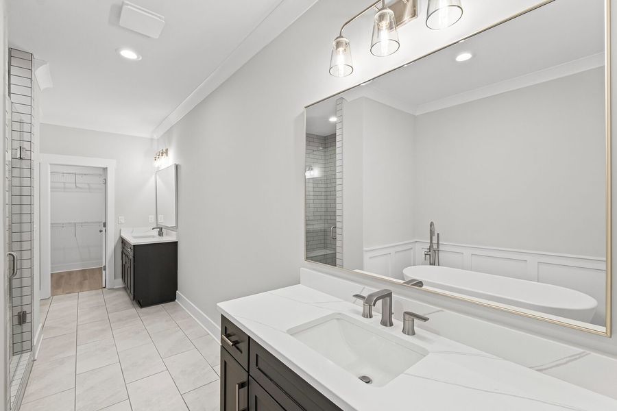 Furnished interior view inside a new home in Devin's Shire, Kennesaw (Image 6).