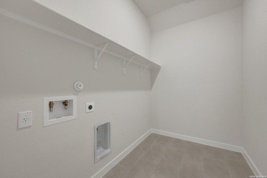 Spacious, unfurnished interior of a new home in Mayfair - Select Classic Series, New Braunfels (Image 21). Spacious, unfurnished interior of a new home in Mayfair - Select Classic Series, New Braunfels (Image 21).