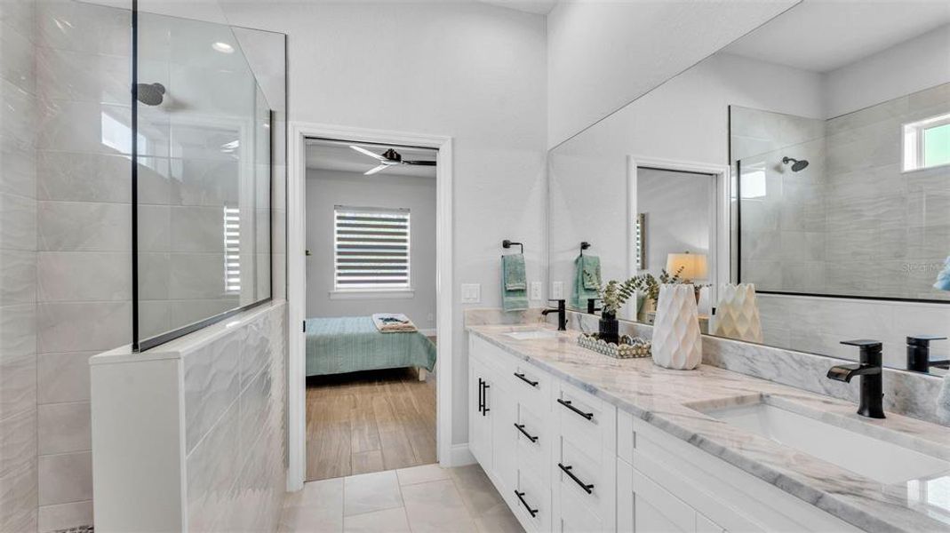 Furnished interior view inside a new home in , Lakeland (Image 29).