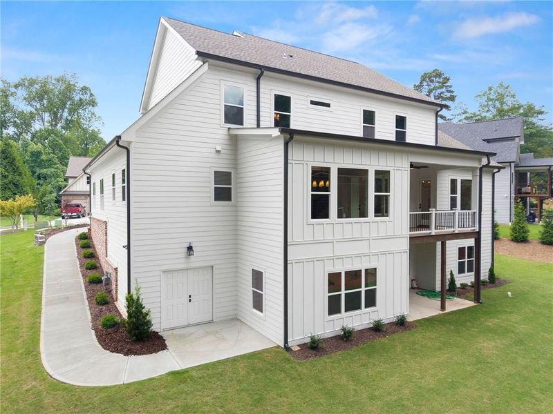 Exterior details and patio area of a home in , Gainesville (Image 31).