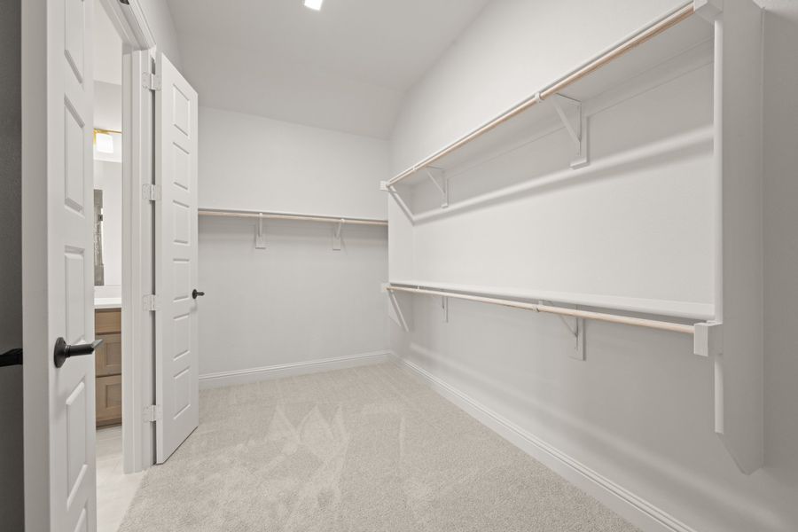 Spacious, unfurnished interior of a new home in Hayes Crossing, Midlothian (Image 25).