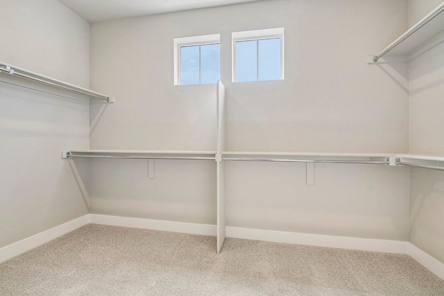 Spacious, unfurnished interior of a new home in Country Club Reserve – Fort Collins, Fort Collins (Image 36).