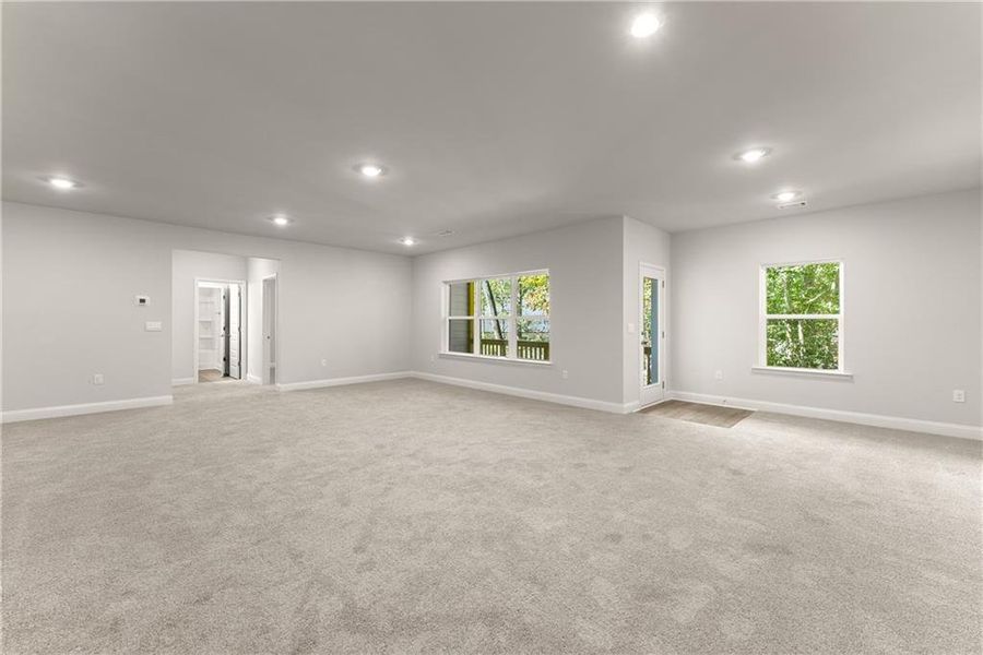 Spacious, unfurnished interior of a new home in Habersham Meadows, Demorest (Image 31).