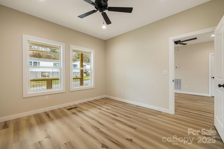 Spacious, unfurnished interior of a new home in , Waynesville (Image 24).