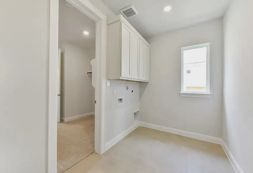 Plan 4029 laundry room - 13 of 17